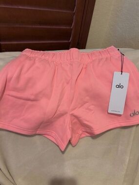 Alo Accolade Short Neon Bubblegum Small S NWT